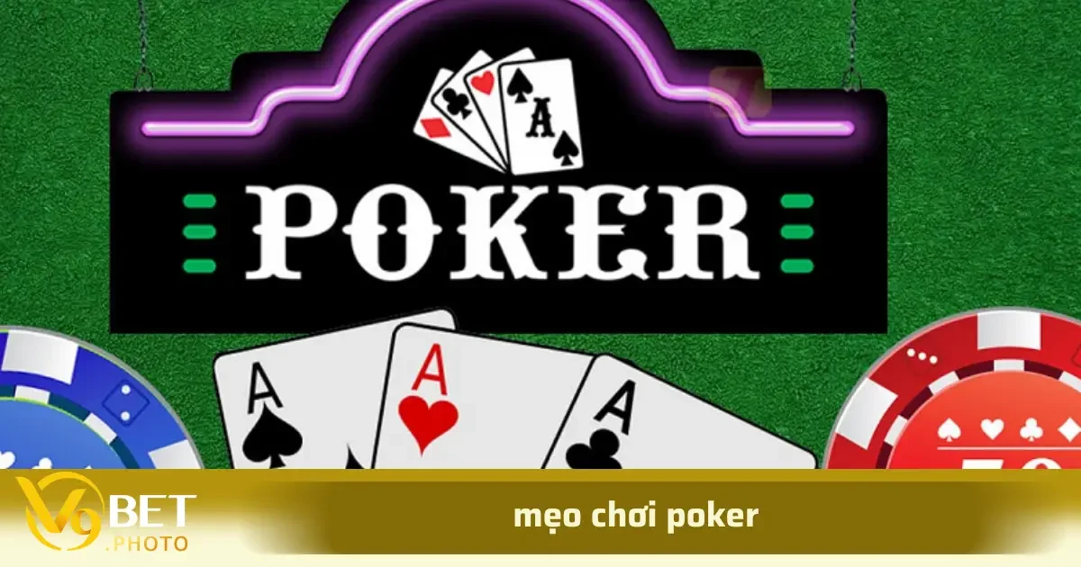 Mẹo Chơi Poker Thông Minh Từ Cao Thủ Chuyên Nghiệp 1 Việc hiểu rõ các tín hiệu nhỏ như cách đối thủ cược, thái độ khi chơi, thói quen trong từng ván sẽ giúp bạn có cái nhìn toàn diện hơn về trận đấu